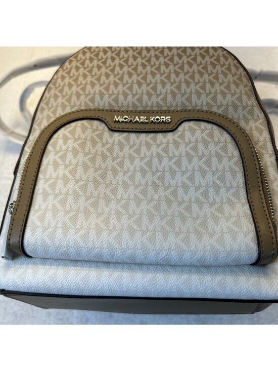 Michael Kors Jaycee Medium Backpack Vanilla Light Brown Vinyl/Leather NWT main image 8